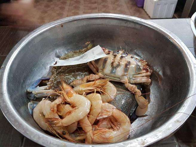 ikan siakap, udang, ketam